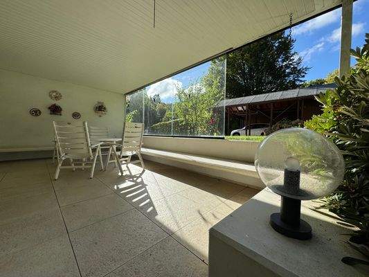 Überdachte Terrasse.JPG