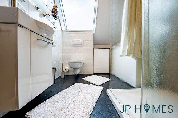 Badezimmer DG
