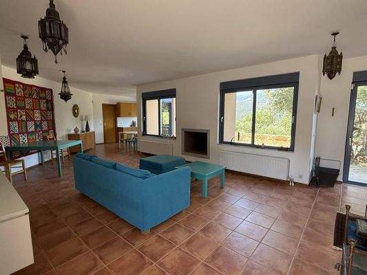 Kreta, Exo Lakkonia: Villa auf dem Land mit Pool, Olivenhain und Bergblick zu verkaufen