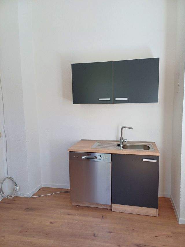 Neu sanierte 3 Raum Wohnung Zwickau Pölbitz ab sofort zu vermieten - Photo 2