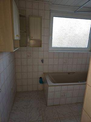 Bad mit Waschmaschinenplatz