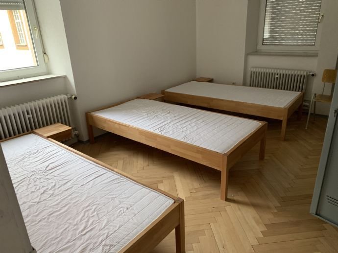 220 qm möblierte Arbeiterunterkunft mit