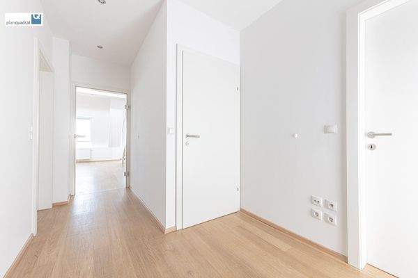 Vorraum (ca. 7,80 m²)