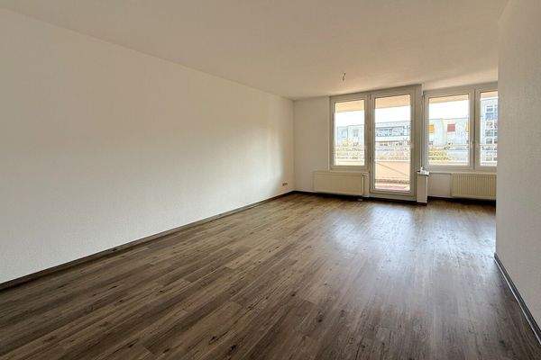 Wohnzimmer mit neuem Bodenbelag