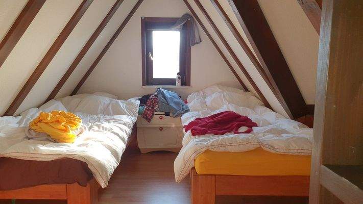 Schlafen, Dachspitz re.