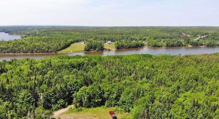 Cape Breton - Cleveland - Wunderschönes Fluss-Ufer