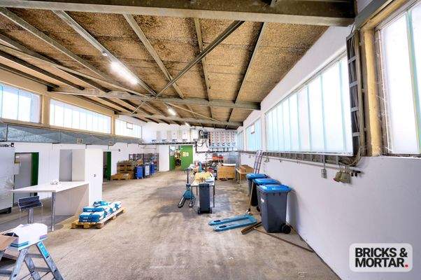 Hallenansicht Vorderteil