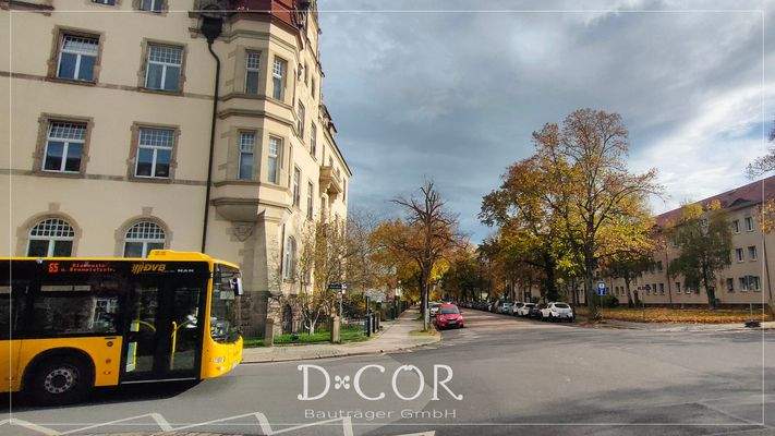 zentrale Lage nahe des Rathauses Leuben