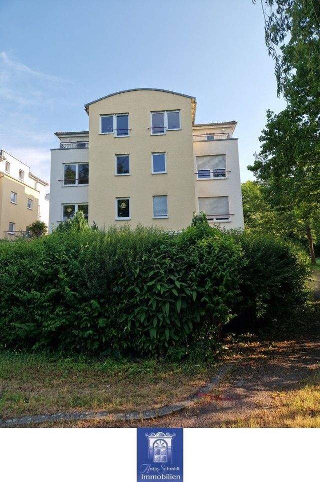 Geniale Wohnung mit herrlicher Terrasse in grüner Umgebung! - Foto 3
