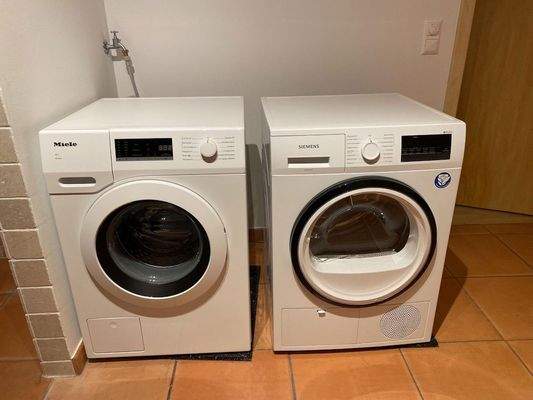 Waschmaschine & Trockner