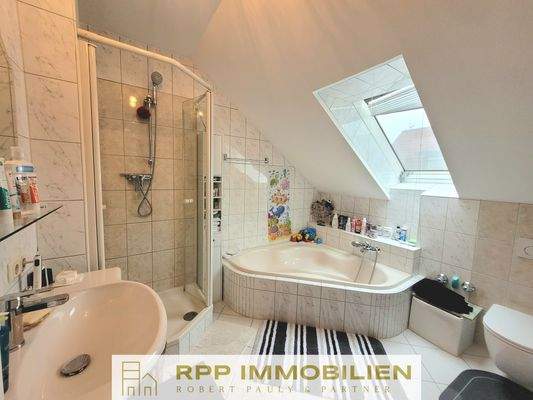 Bad Wohnung DG