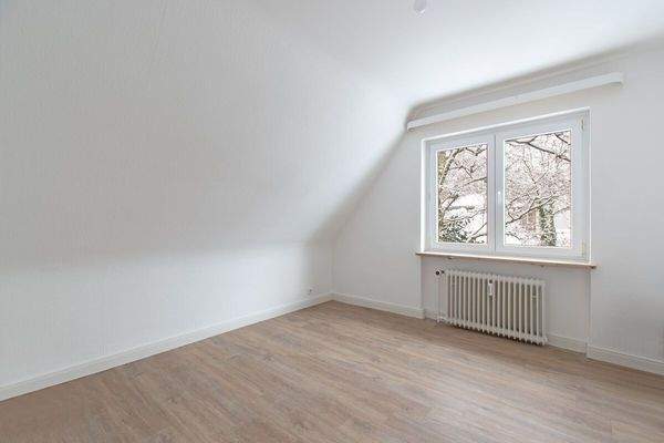 Vielseitig nutzbares Zimmer im 1. Obergeschoss