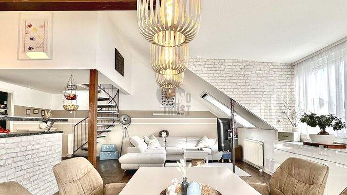 Offner Wohn- und Essbereich