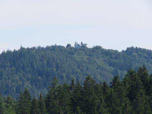 direkter Blick zur Englburg