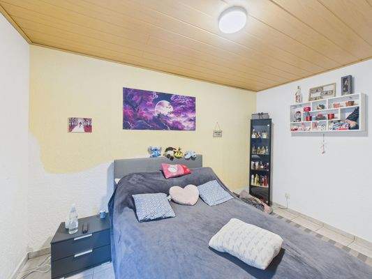 CAM01223G0-PR0177-STILL037