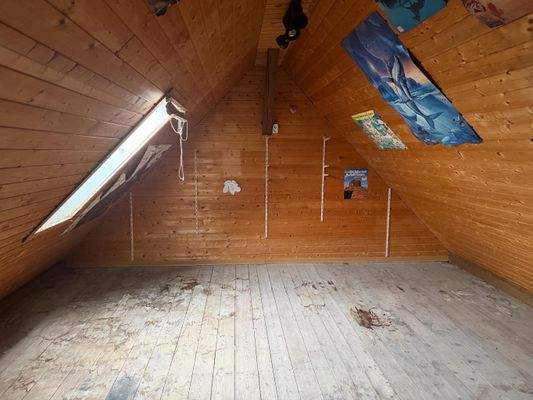 Zimmer Dachboden