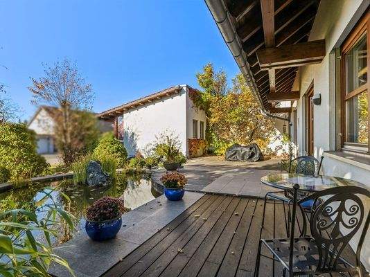 Terrasse mit Teich_1