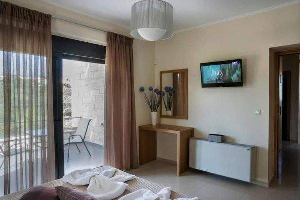 Kreta - Steinvilla mit Pool in Almyrida zu verkaufen