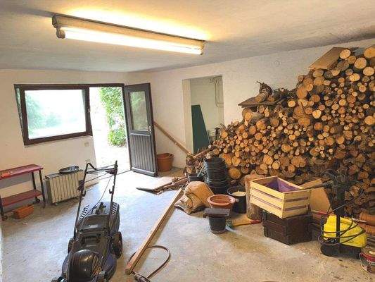 Garagen_voll unterkellert