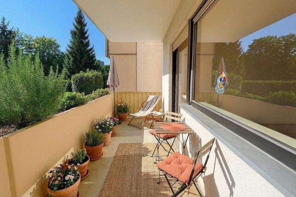 Südbalkon Einrichtungsbeispiel