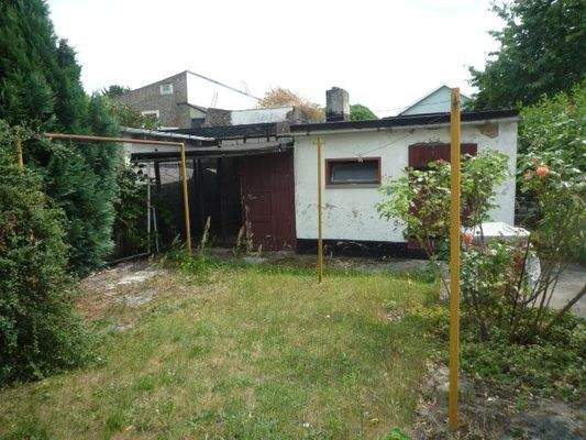 Schuppen mit Geräteraum