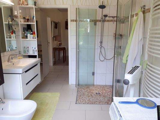 Bad - bodengleiche Dusche