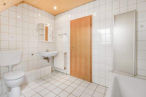 Badezimmer im Dachgeschoss