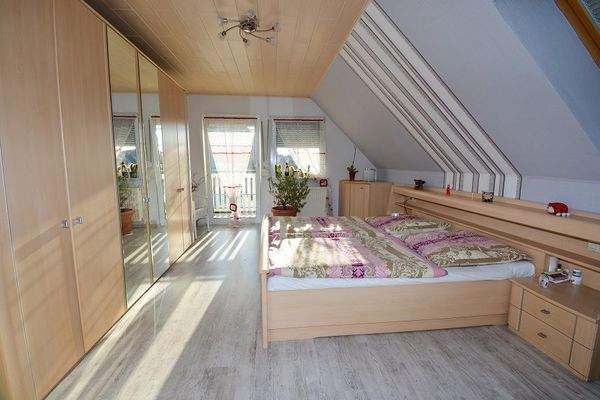 Schlafzimmer mit Balkon
