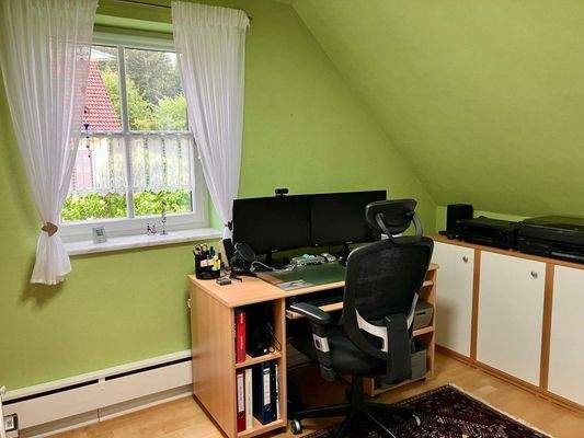 Büro oder Kinderzimmer