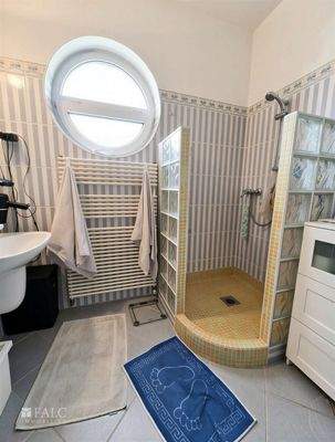 Badezimmer 1 Haupthaus 