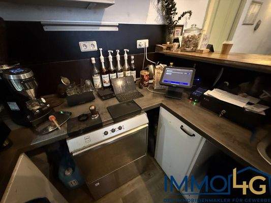 5b11d2f4-8eed-45fa-a3be-49c1955925ee