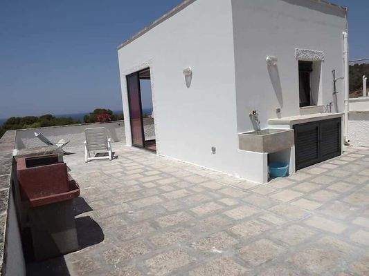 3 Apartments mit Meerblick in Lido Conchiglie (Lecce)