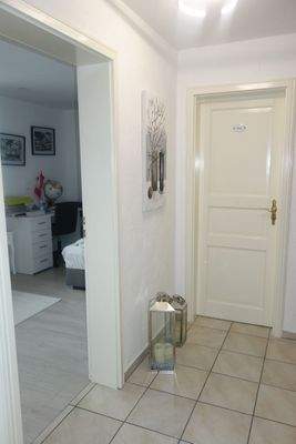 Flur OG Richtg. Kinderzimmer.JPG