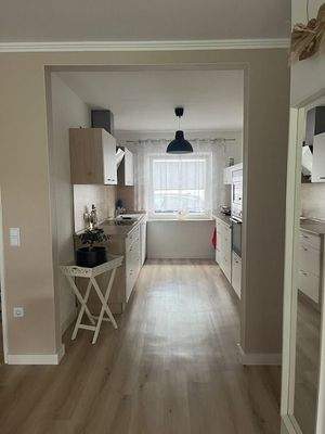 Offene, moderne Wohnküche