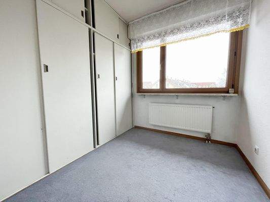 Ankleidezimmer im OG