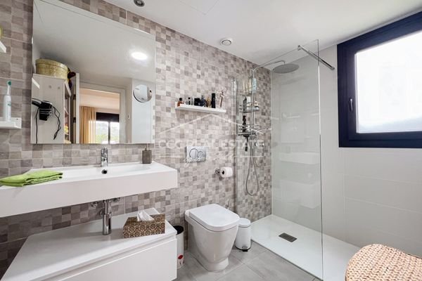 ...Badezimmer en Suite