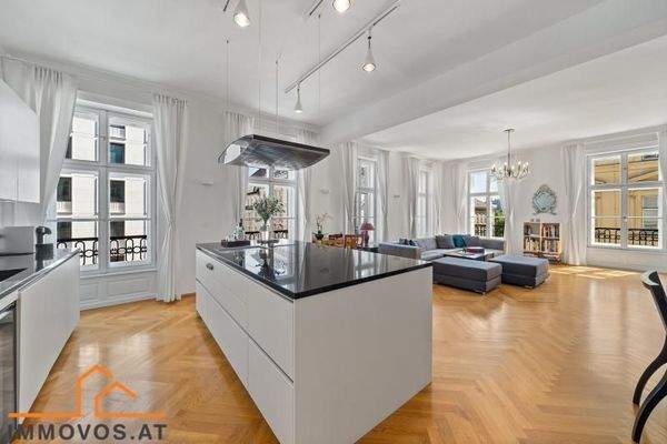 Wohnsalon mit Miele K&#252;che