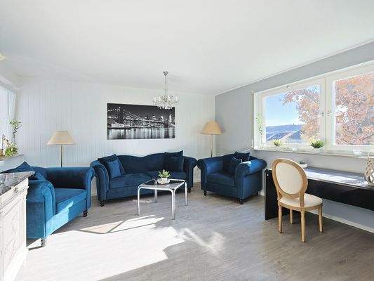 Schöner, großer Wohnbereich