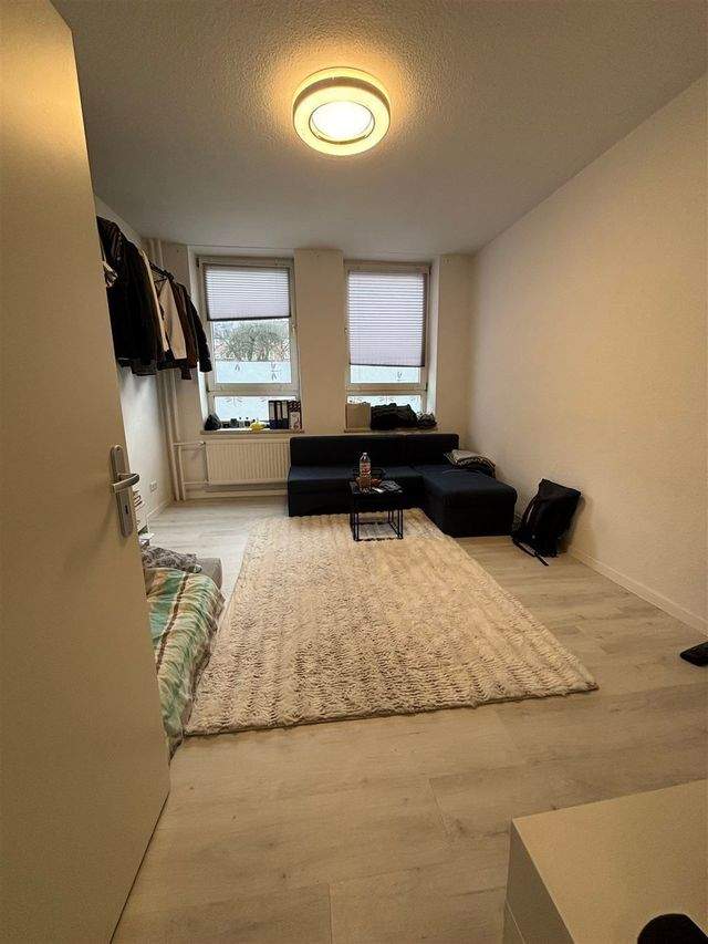 Helle 1-Zimmer-Wohnung mit Balkon in zentraler Lage // Iltisstraße, Kiel - Photo 5