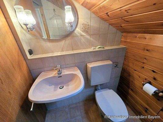 DG kleines Bad mit WC Bild 2