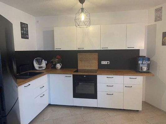 offene Küche / Küche ist Eigentum der Mieter / kann abgelöst werde