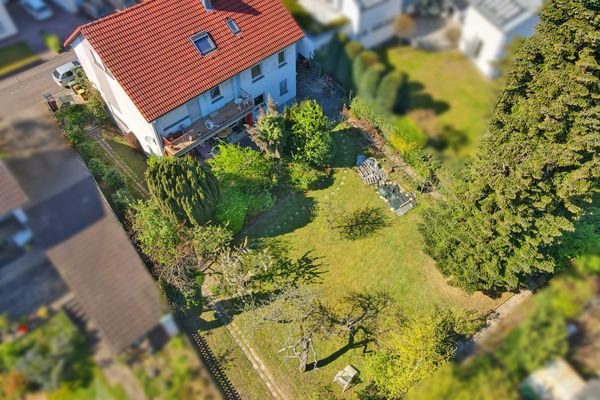 Haus und Gartenansicht