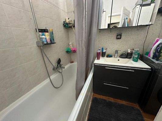 Ansicht Badezimmer 1