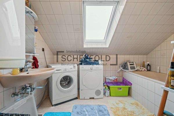 Badezimmer-Dachgeschoss