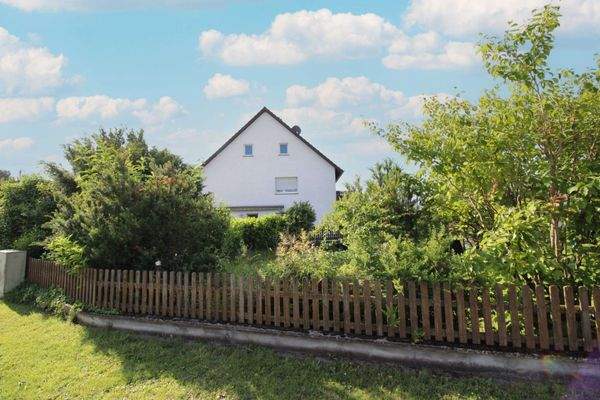 05 Grundstück eingezäunt