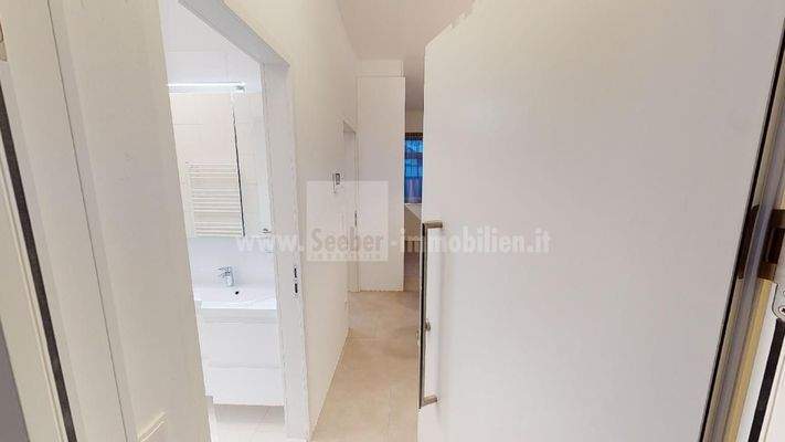 Miete-Wohnung-Neubau-top-eingerichtet-hochwertig-3-Zimmer-Terrasse