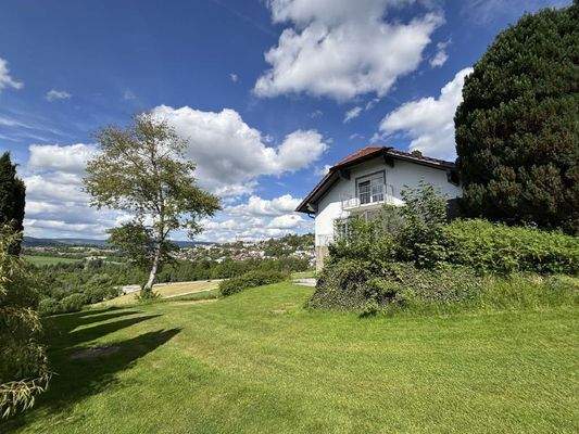 großes Gartengrundstück