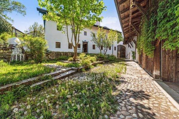 Nordostseite mit Langhaus