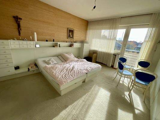 Schlafzimmer mit direktem Badezimmerzugang