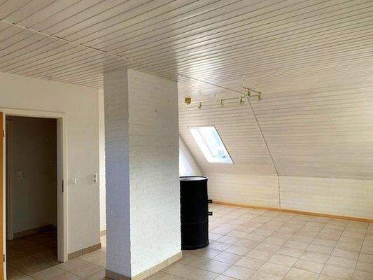 Großes Zimmer OG mit Kaminofen